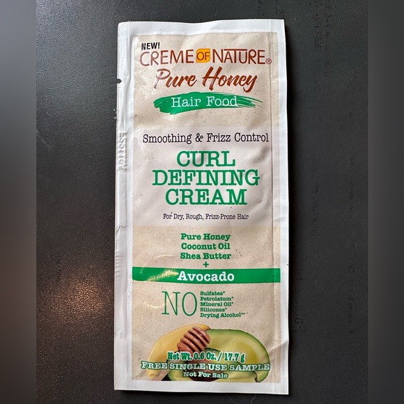 Crème of Nature Hair Food Smoothing and Frizz Control 24 Single Use Packets - Picture 2 of 3